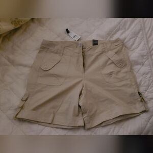 Venezia Lane Bryant Women's khaki shorts size 16